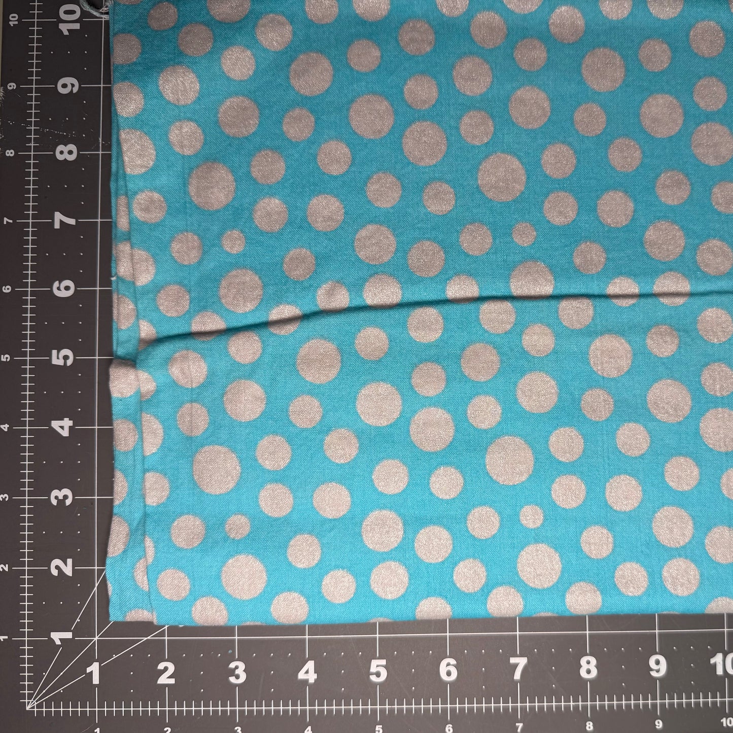 Sample Sale Collar - Silver dots on blue