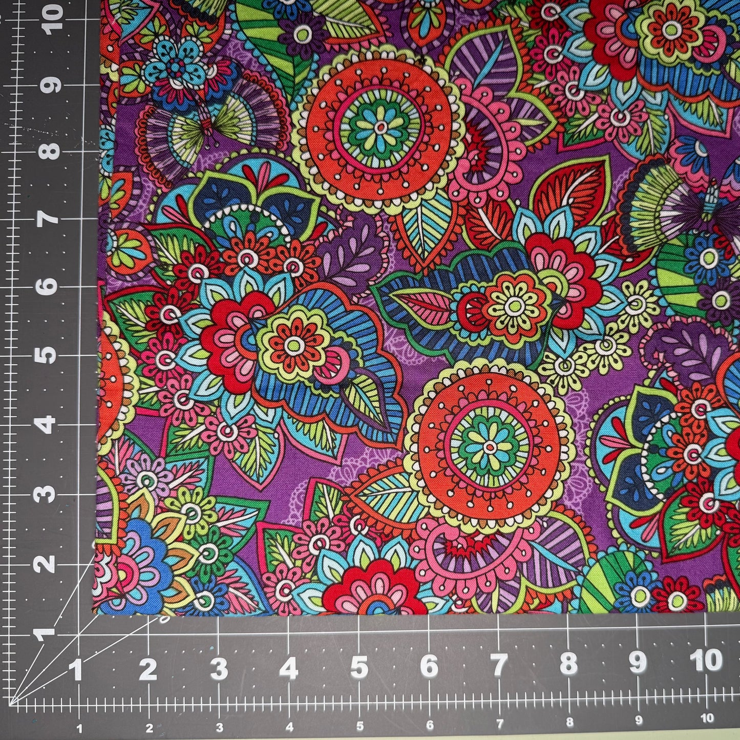 Sample Sale Collar - Colorful paisley on purple (Large pattern)