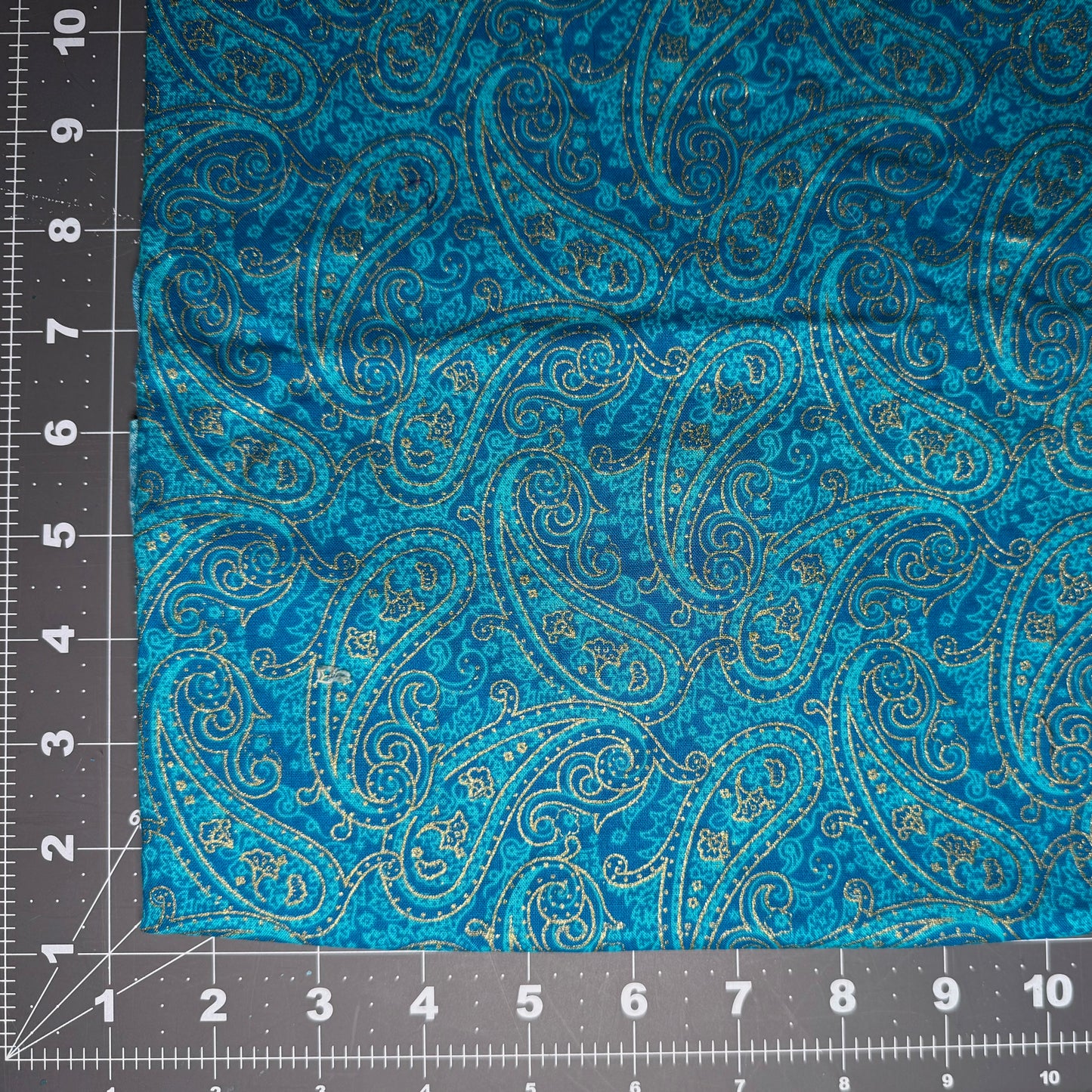 Sample Sale Collar - Blue and metallic gold paisley ornamental pattern