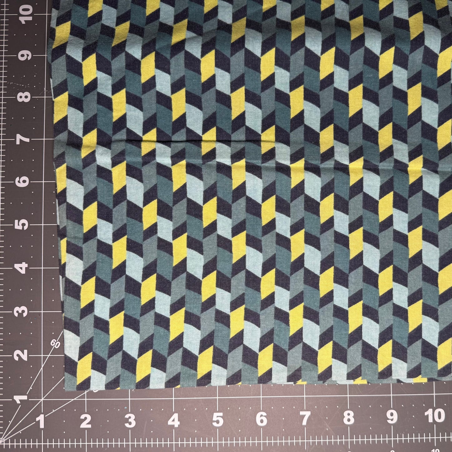 Sample Sale Collar - Green and blues/teal geometric pattern