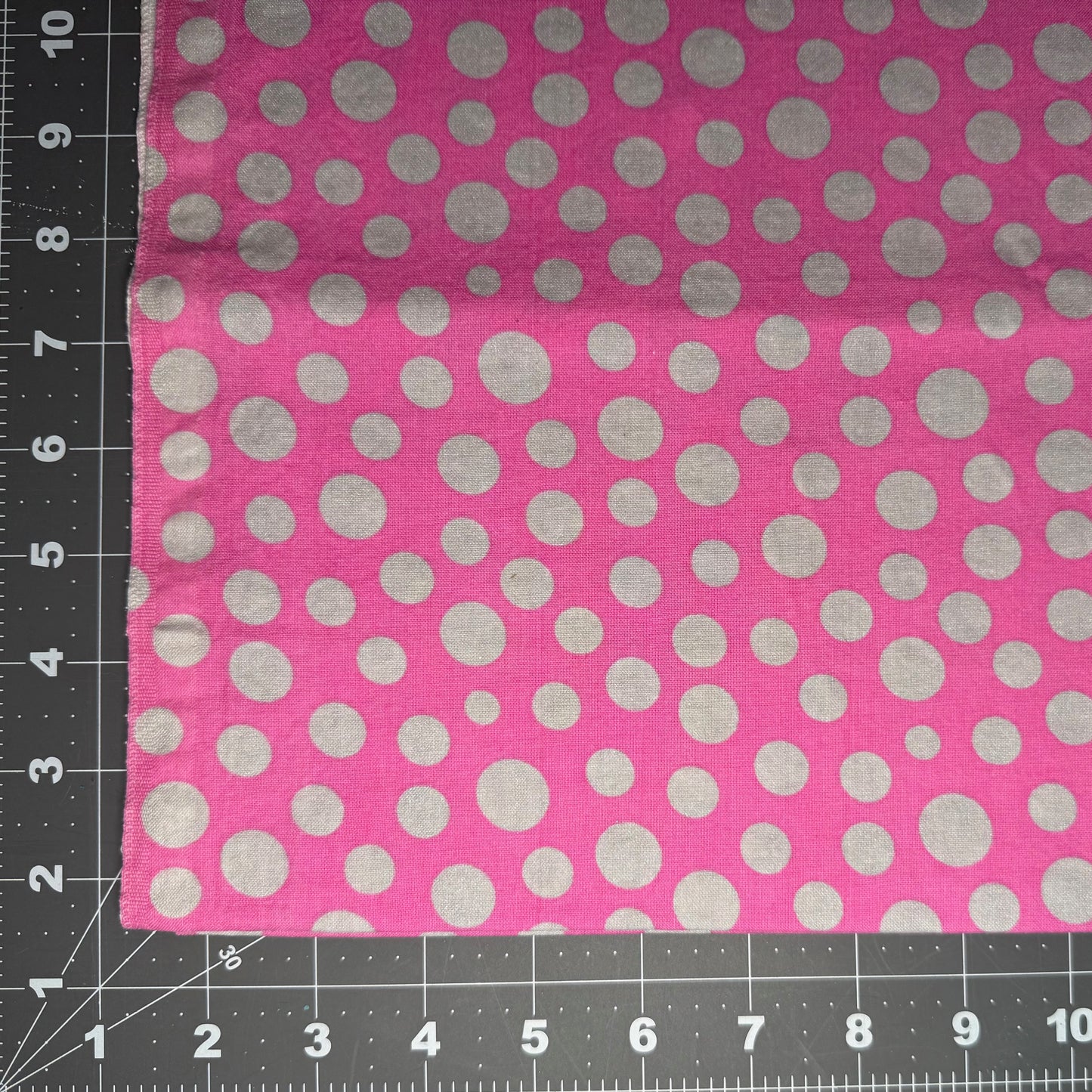 Sample Sale Collar - Silver dots on pink